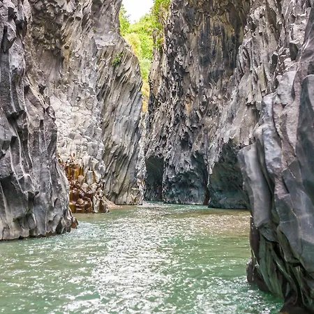 Casa Bianca Джардіні-Наксос